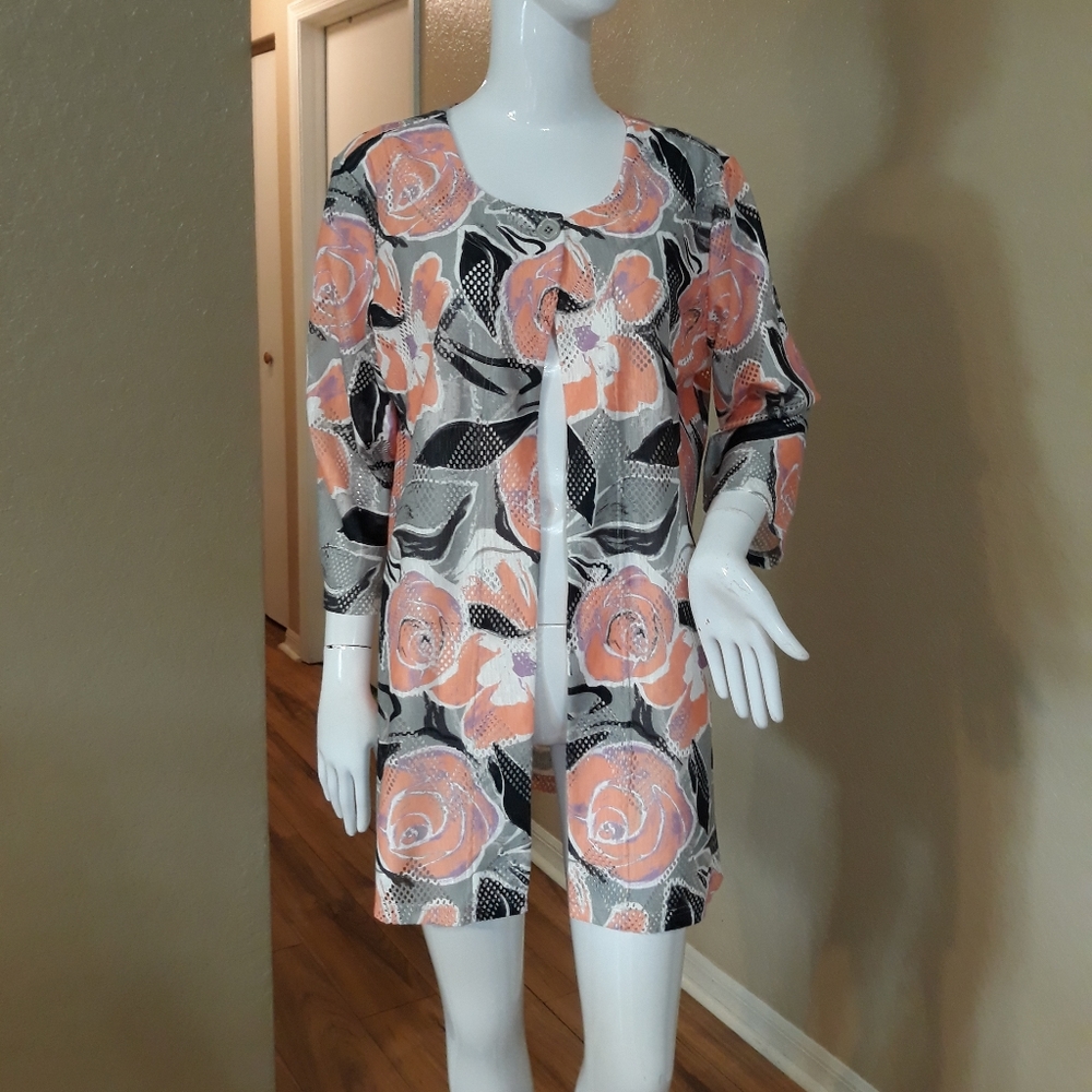 a'la carte cutout spring Cardigan